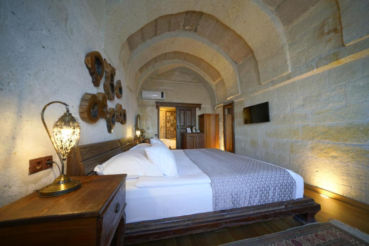 Eyes Of Cappadocia Cave Hotel Uçhisar Eksteriør billede