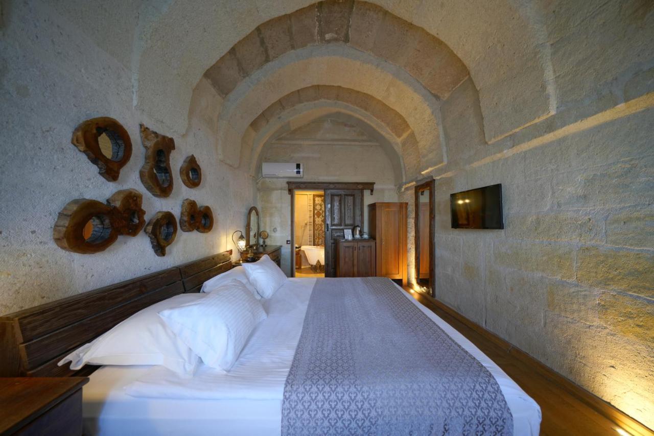 Eyes Of Cappadocia Cave Hotel Uçhisar Eksteriør billede